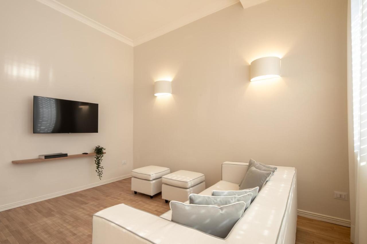 Duomo Prestige By Mmega Apartment ฟลอเรนซ์ ภายนอก รูปภาพ